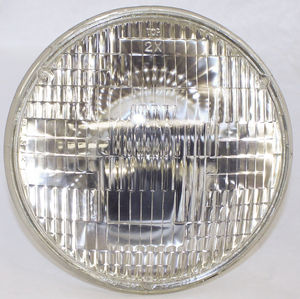 Chevrolet Headlight, Clear Sealed Beam #1185A 6v 7" 3 Prong Plug Photo Main