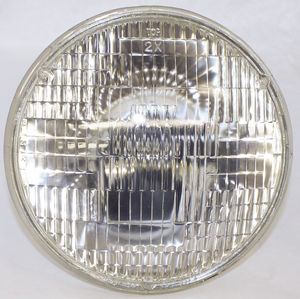 Headlight, Clear Sealed Beam #1185A 6v 7" 3 Prong Plug Photo Main