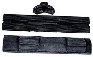 Chevrolet Car Rubber Channel - Holds Exterior Center Moulding. Fleetline, 2-Door Photo Main