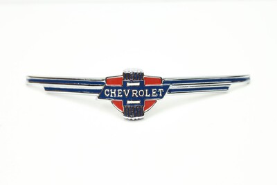 Grille Emblem With Painted Details Photo Main